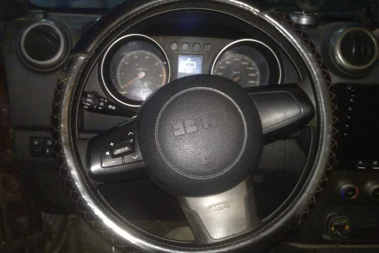 Used BAIC Off-Road BJ40 2014 2.4L Manual Cross-Country Edition
