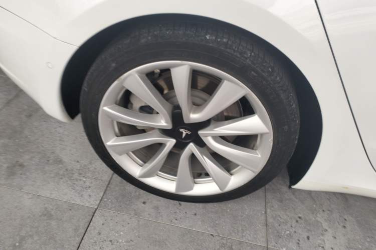 Used Tesla Model 3 2020 Standard Range Rear-Wheel Drive Upgraded Version Exterior 5