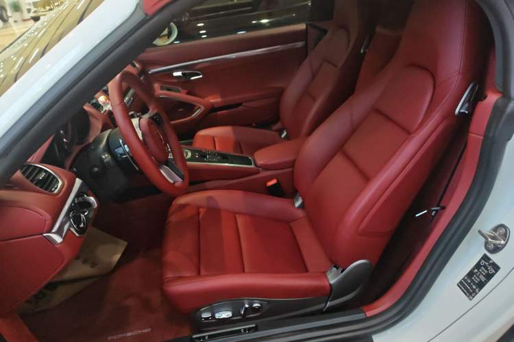 Used Porsche 718 2022 Boxster 2.0T Left Front Seat