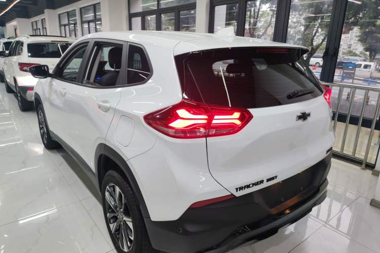 Used Chevrolet Trax 2022 Encore RS 1.5T CVT Cool Rear Left 45 Deg