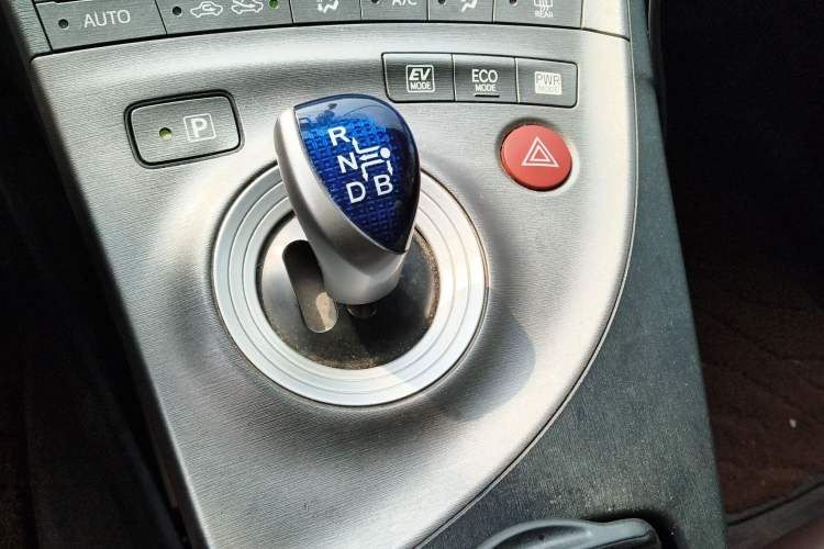Used Toyota Prius 2012 1.8L Standard Edition Gear Lever