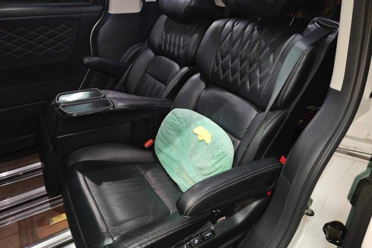 Used Honda Elysion 2019 2.0L Hybrid Luxury Edition