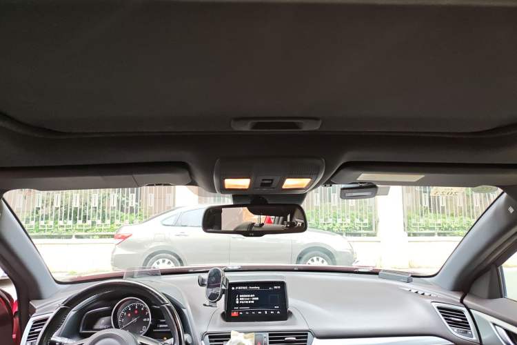 Used Mazda CX-4 2018 2.5L Automatic 4x4 Bluelight Fearless Edition China V Standard
