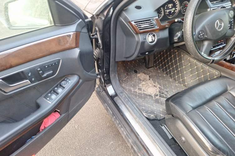 Used Mercedes-Benz E-Class 2013 E 300 L Elegant Model