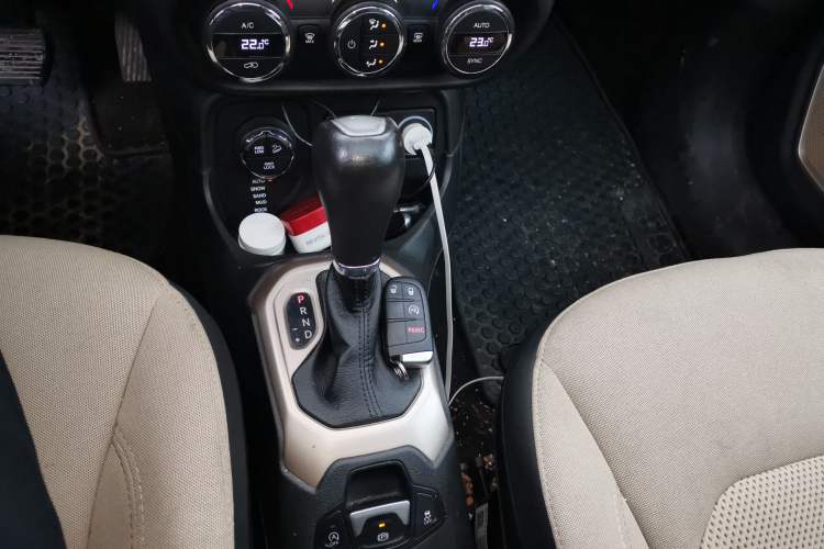 Used Jeep Renegade 2016 2.0L Automatic Four-Wheel Drive 75th Anniversary Tribute Edition Gear Lever