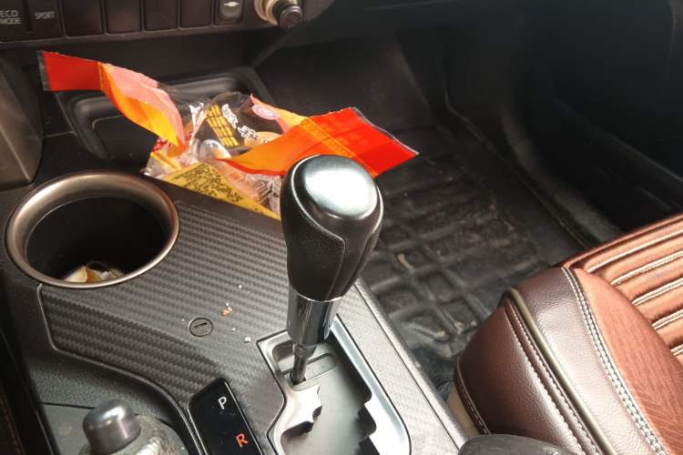 Used Toyota RAV4 2013 2.0L CVT Two-Wheel Drive Urban Edition
