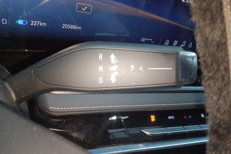 Used Buick E5 2024 Premium Standard-Range Audiovisual Edition