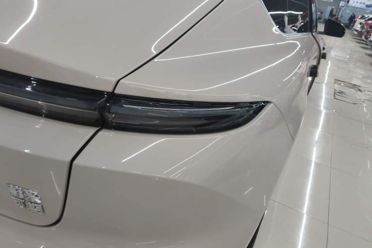 Used Nio ET5 2025 75 kWh
