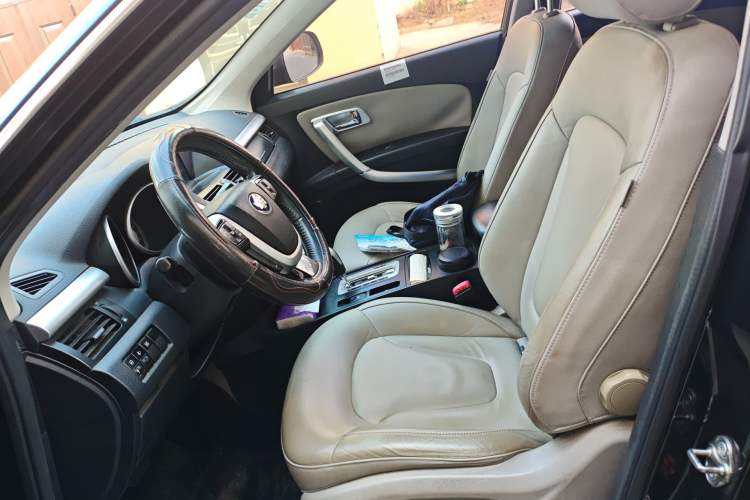 Used Bestune X80 2013 2.0L automatic luxury version