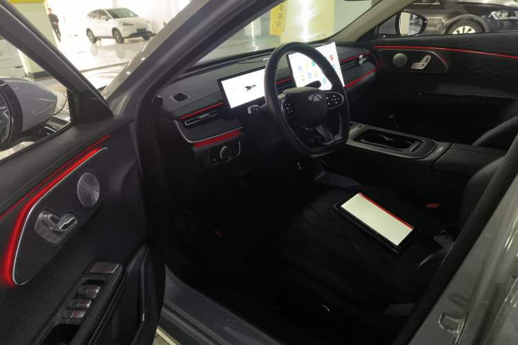 Used Chery Fengyun A8L 2025 1.5 TGDI 145 km Luxury Version