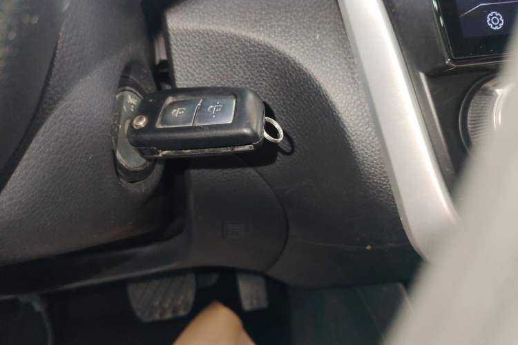 Used Nissan Tiida 2020 1.6L CVT Cool Edition