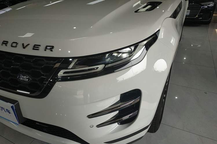 Used Land Rover Range Evoque 2021 Range Rover Velar 249 PS R-Dynamic HSE Luxury Edition
