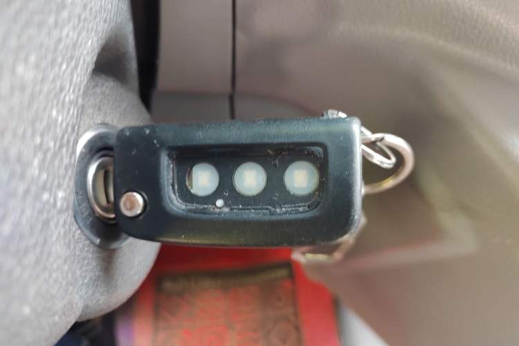 Used Foton Toano 2020 2.0T Multi-Function Extended Wheelbase Mid-Roof 5/6/7-Seater with Rear Dual Tires China VI Emission Standard F20TC3 Vehicle Key