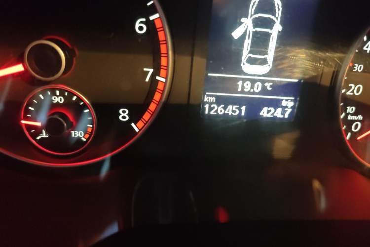 Used Volkswagen Sagitar 2012 1.4TSI Automatic Luxury Edition
