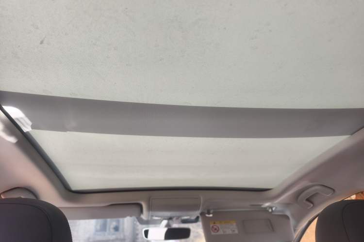 Used Volkswagen Touran 2018 Volkswagen Touran L 280TSI DSG Comfort Edition 7-seater Headliner