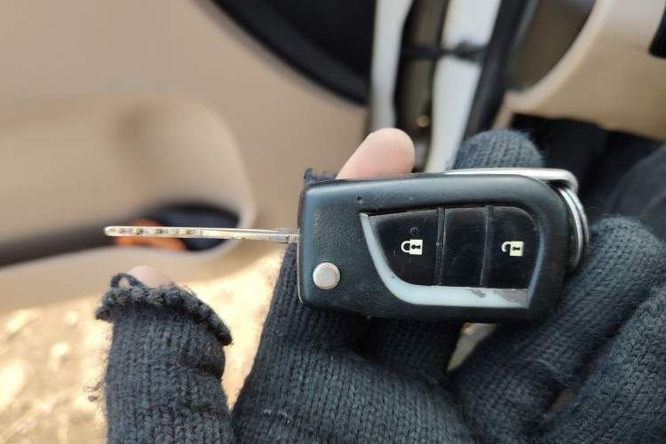 Used CHANGAN KAICHENG Ounuo S 2012 1.3L Base Version