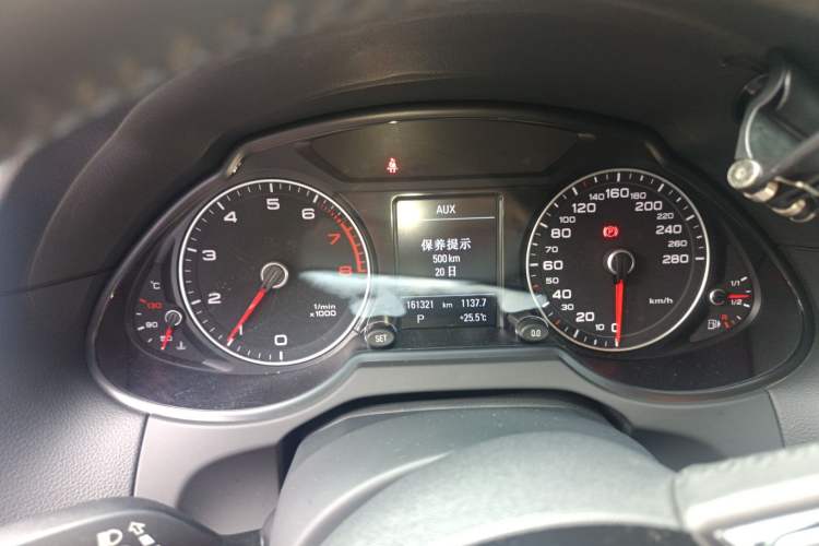 Used Audi Q5 2017 Plus 40 TFSI Technology Model