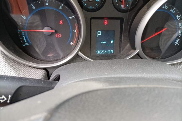 Used Chevrolet Cruze 2012 1.8L SE AT
