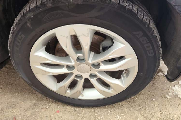 Used Geely Auto Emgrand 2016 Sedan 1.5L CVT Upward Version