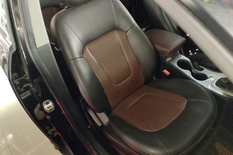 Used JAC Refine S5 2015 1.5T Manual Comfort Model
