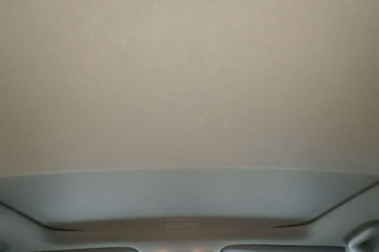 Used Honda Crider 2013 1.8L automatic luxury edition Headliner