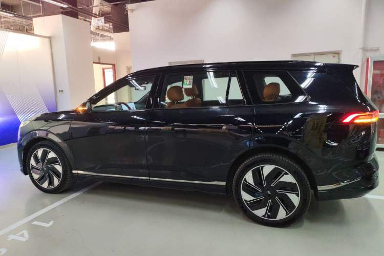 Used Dongfeng eπ eπ008 2025 210 Ultra LikeYi Edition 5-Seater
