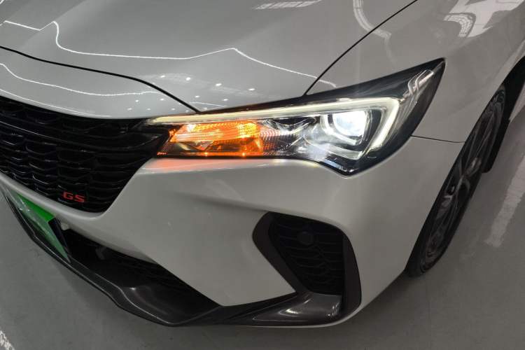 Used Buick Verano 2022 Pro GS Wind-Chasing Edition Left Front Headlight