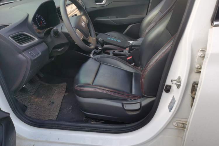 Used Hyundai Verna (new generation) 2016 1.4L Manual Cool Edition GLS