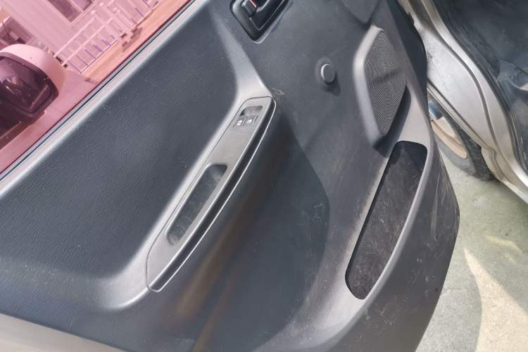 Used Jinbei Grace 2016 2.0L Express Utility Model
