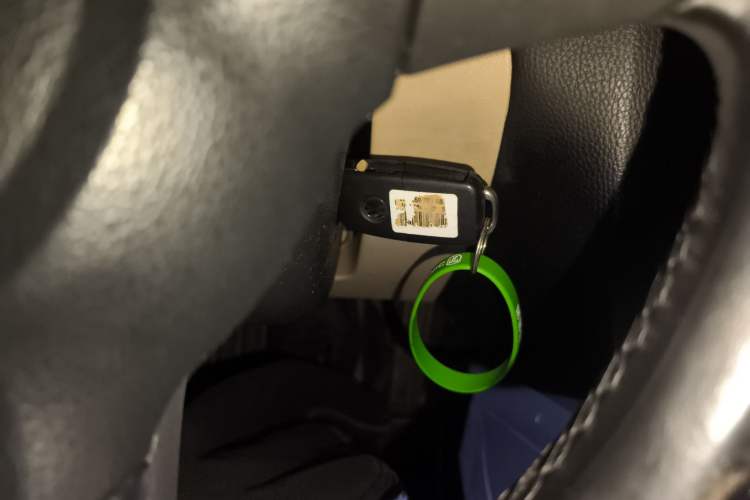 Used Volkswagen Sagitar 2014 1.6L Automatic Comfort Model Vehicle Key