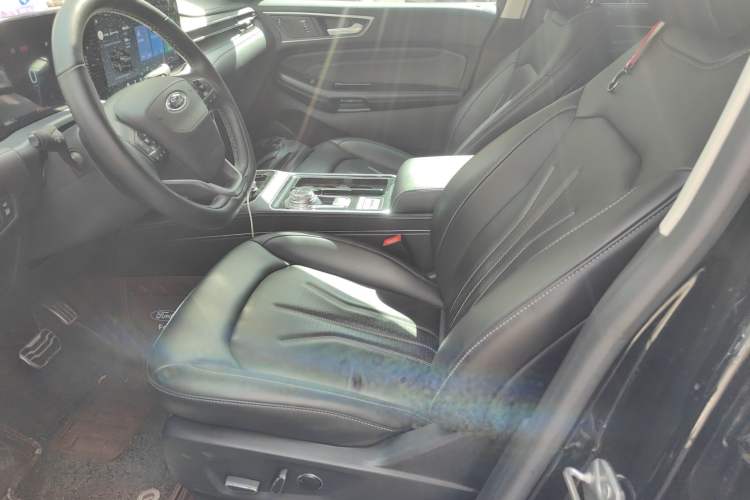 Used Ford Edge 2021 PLUS EcoBoost 245 Two-Wheel-Drive Titanium 7-Seater