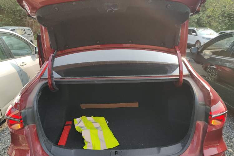 Used Chevrolet Monza 2019 RS 330T Automatic Comfort Edition China VI Standard Trunk