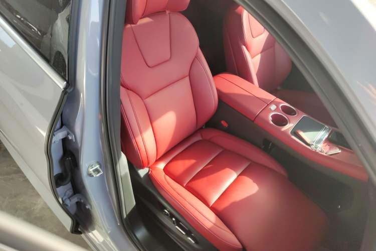 Used Hima AITO M5 2025 Extended-Range Ultra Rear-Wheel-Drive Version
