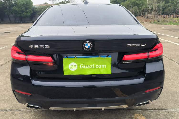 Used BMW 5 Series 2022 Second Facelift 525Li M Sport Package
