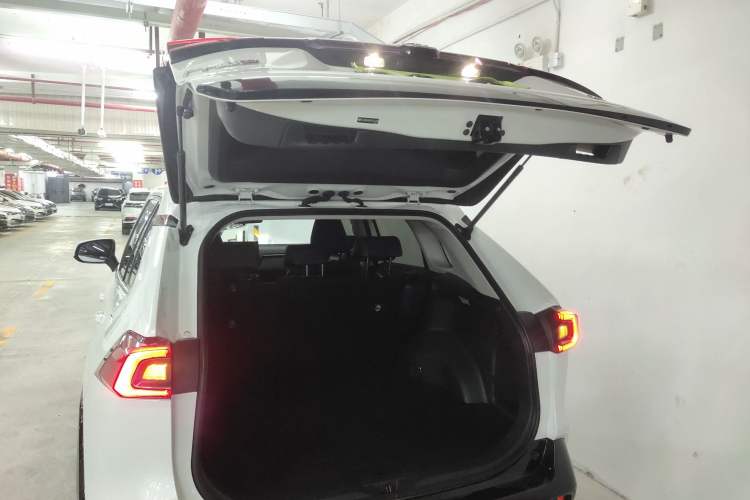 Used Toyota Wildlander 2022 2.0L CVT Two-Wheel Drive Knight Edition
