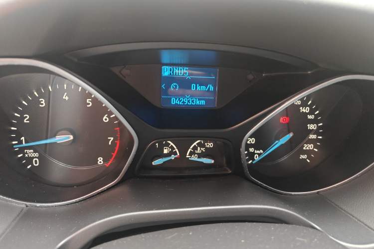 Used Ford Focus 2015 Hatchback 1.6L Automatic Fashion Edition