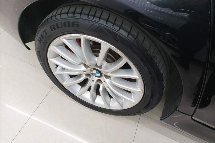 Used BMW 5 Series 2014 525Li Luxury Design Package
