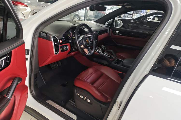 Used Porsche Cayenne E-Hybrid 2020 Cayenne E-Hybrid 2.0T