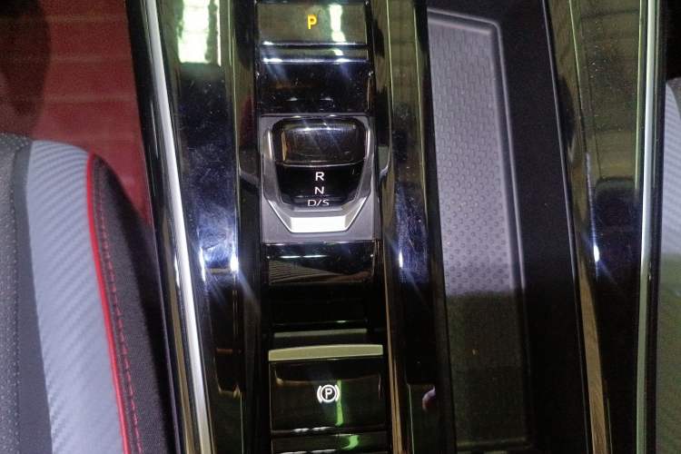 Used Volkswagen Lamando 2022 Lavida L 280TSI DSG Cool & Spicy Edition
