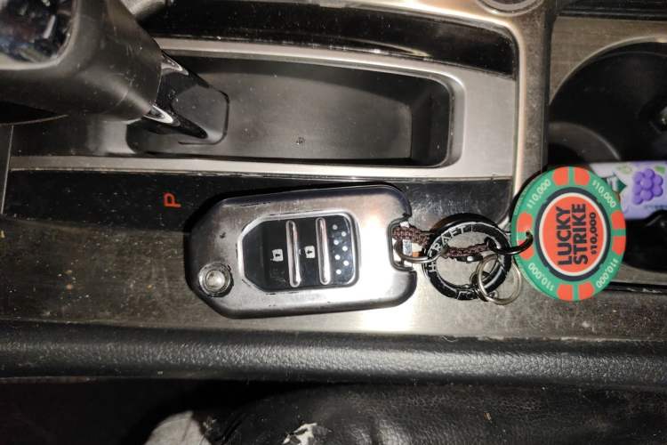 Used Honda Jade 2014 1.8L Automatic Comfort Elite Version 5 Seats Vehicle Key