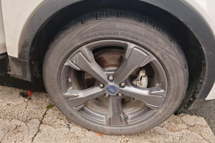 Used Ford Kuga 2019 EcoBoost 180 Two-Wheel-Drive Titanium Plus Model China V Standard
