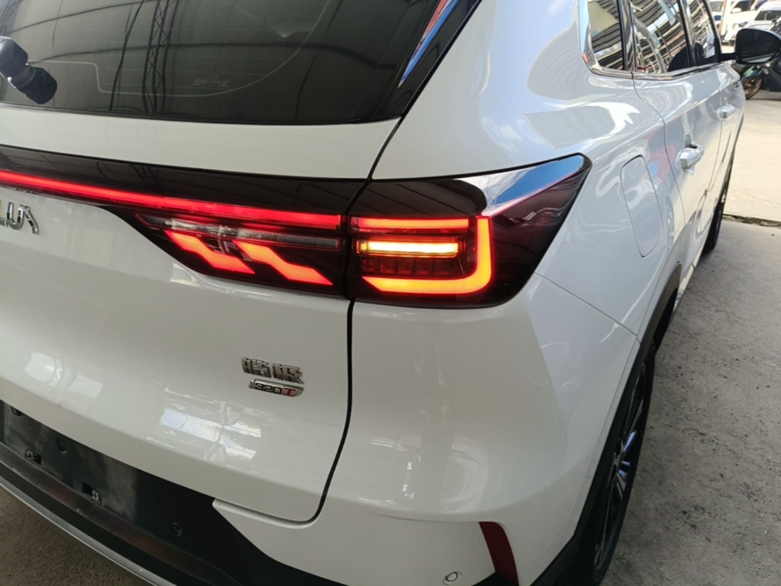 Dongfeng Aeolus Huge 2024 Mach Power 1.5T Premium Model — снимка 9