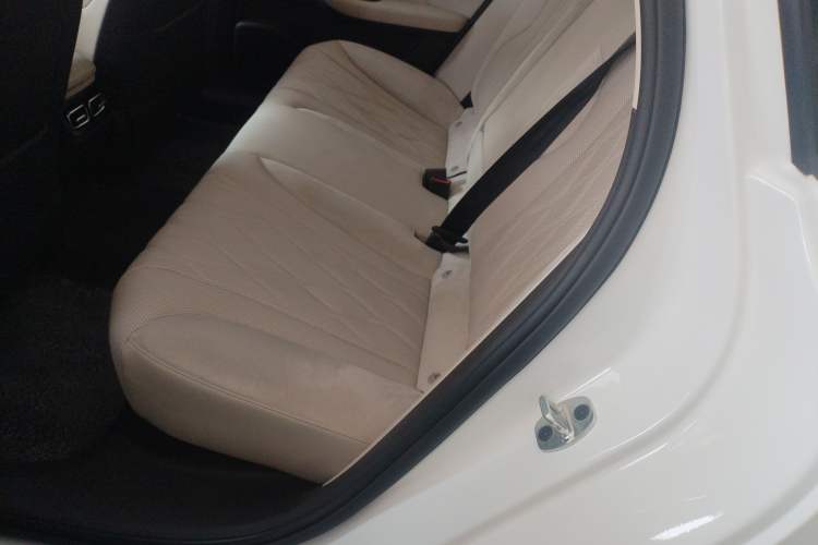 Used Roewe D7 2023 DMH 125km Flagship Edition Left Rear Seat