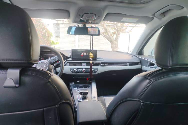 Used Audi A4L 2018 30th Anniversary Edition 40 TFSI Trendy Model