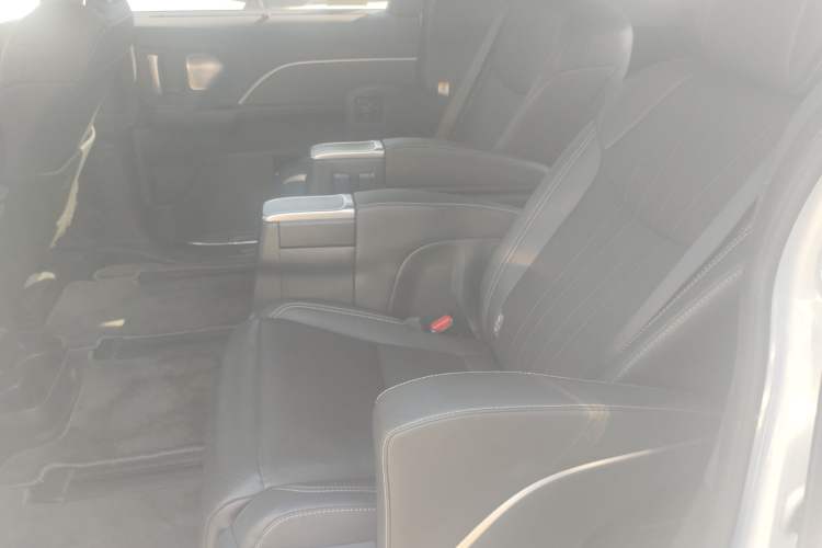 Used Toyota SIENNA 2024 2.5L Hybrid Platinum Edition