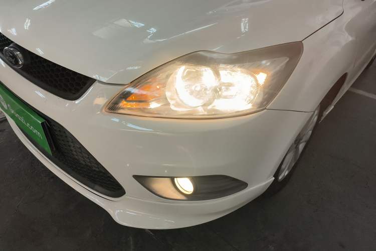 Used Ford Focus 2013 Hatchback Classic 1.8L Automatic Base Model