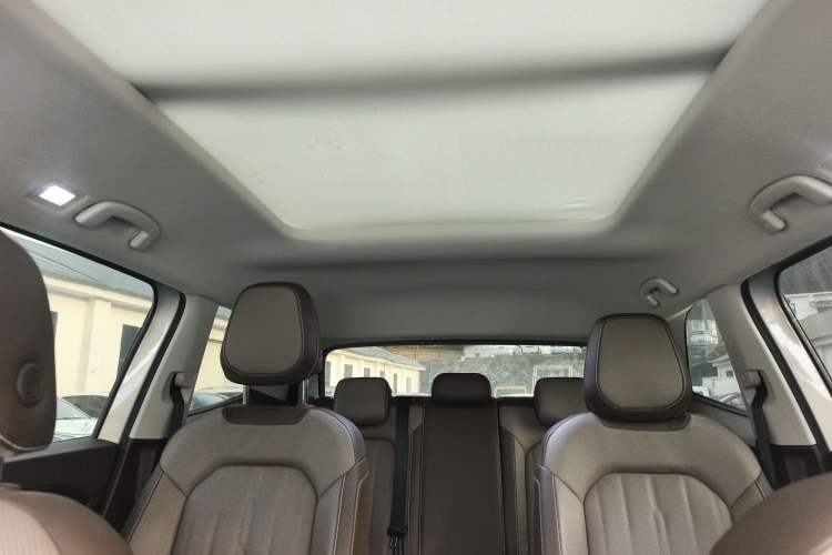 Used Volkswagen Viloran 2022 380TSI Luxury Edition