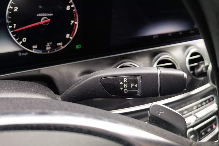 Used Mercedes-Benz E-Class 2016 E 300 L Sporty and Stylish Model
