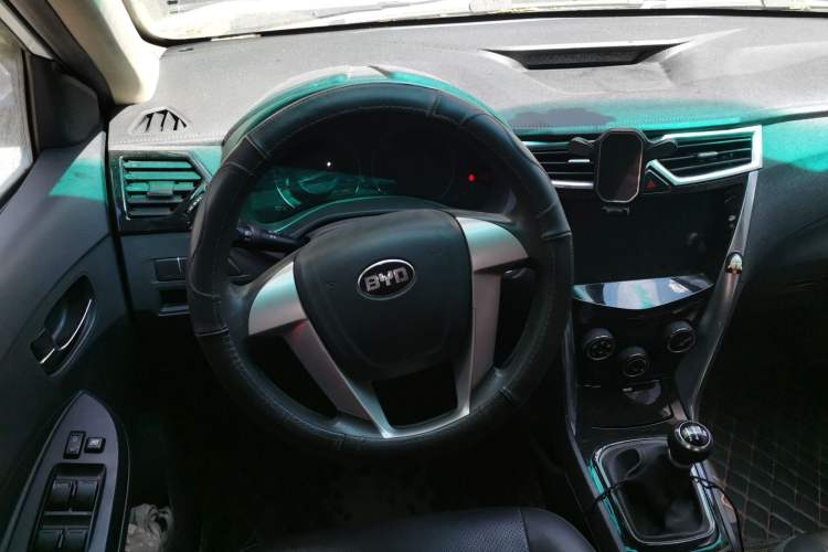 Used BYD F3 2020 1.5L Manual Luxury Edition Steering Wheel