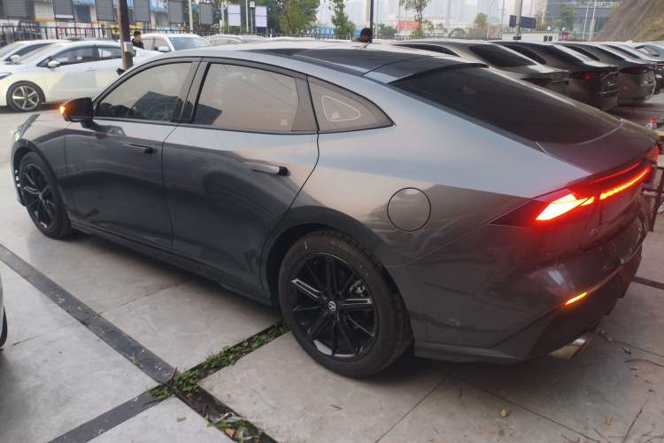 Used Changan UNI-V 2022 1.5T Prestige Version